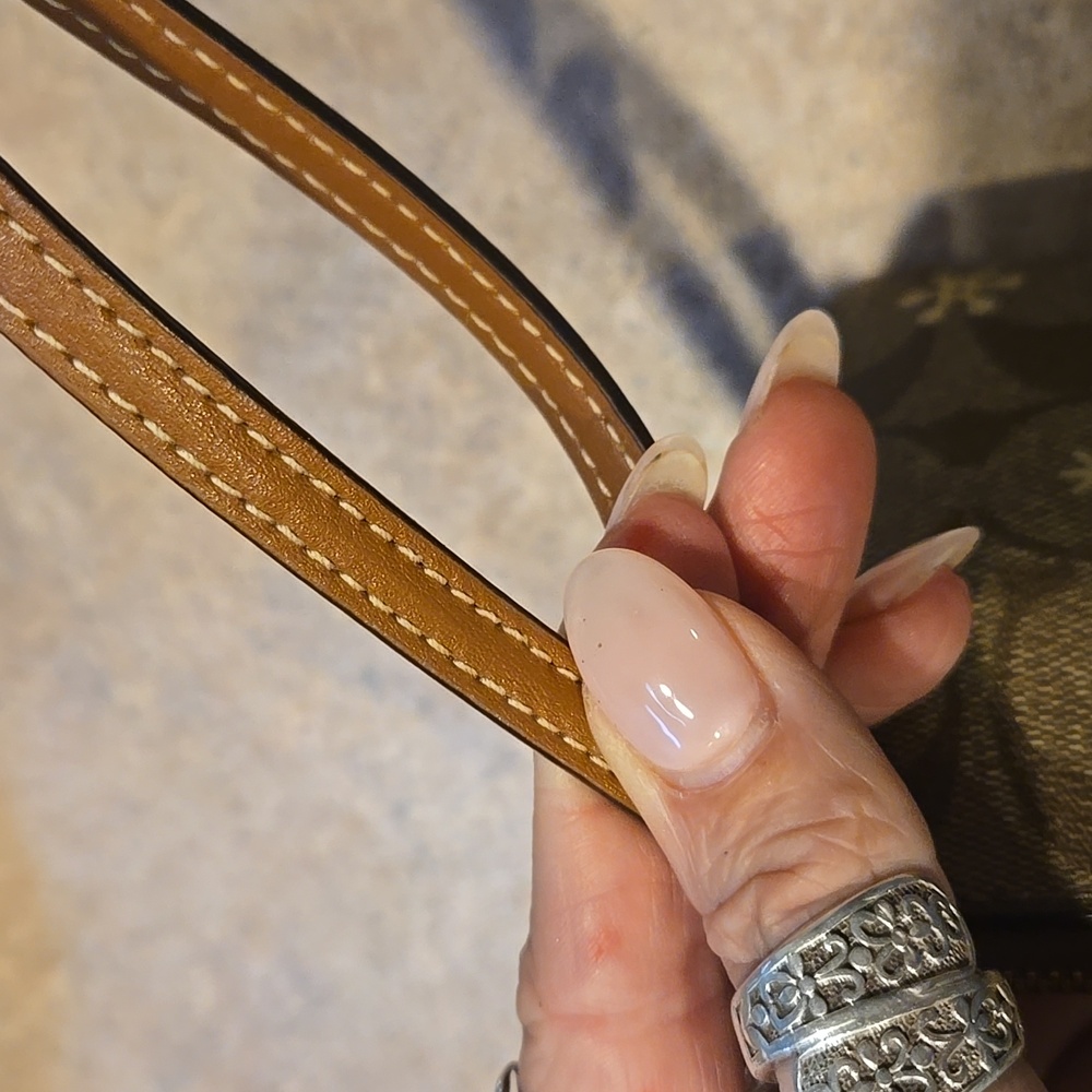 Coach Stylish Brown/Tan Signature Corner Zip Wristlet With Snowflake Accent - Picture 8 of 10